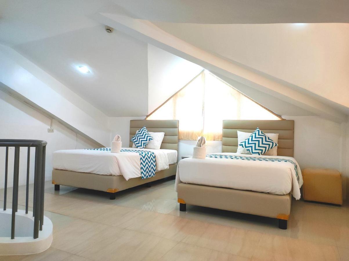 Manoc-Manoc Grand Blue Beach Hotel מראה חיצוני תמונה